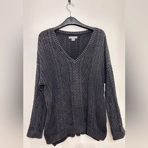 NATURAL REFLECTIONS CABLE KNIT V NECK SWEATER